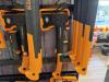 Sekera univerzální X18 FISKARS